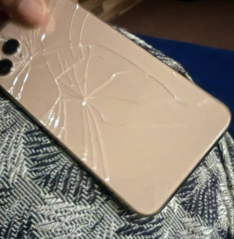 Apple iPhone 11 Pro Max 3