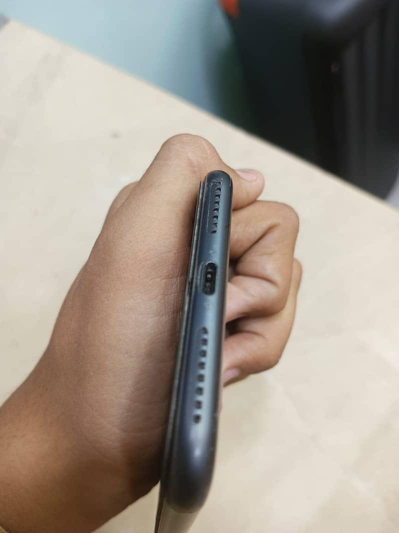 Apple iPhone 8 Plus 2