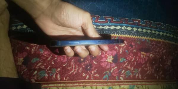 Apple iPhone 12 mini