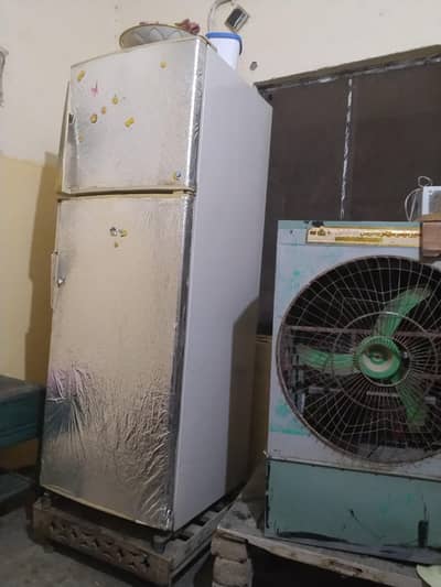 dawlance, refrigerator, ganvan gass ,good cooling good condition