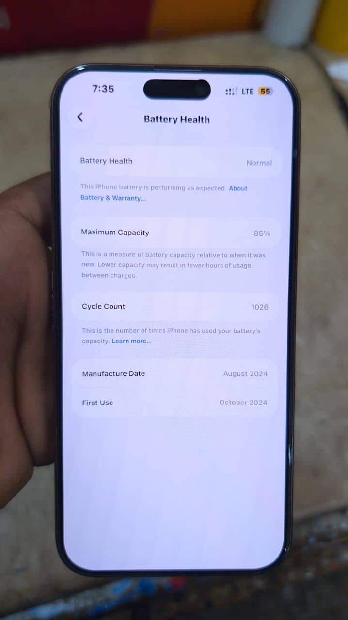 Apple iPhone 16 Pro Max 4