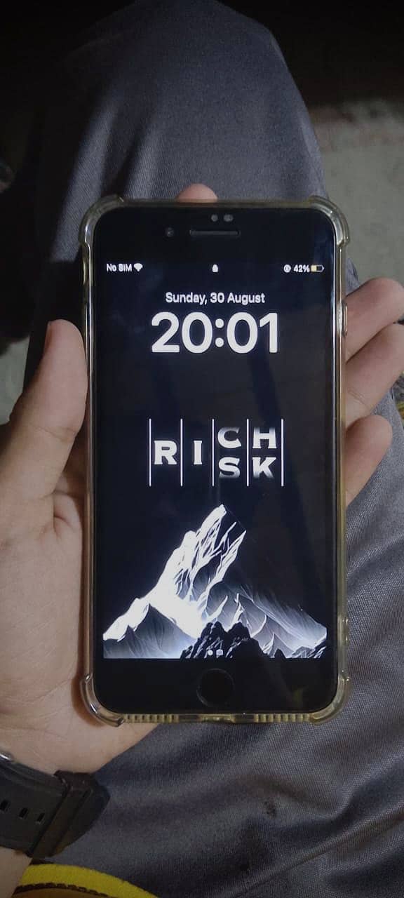 Apple iPhone 8 Plus 2