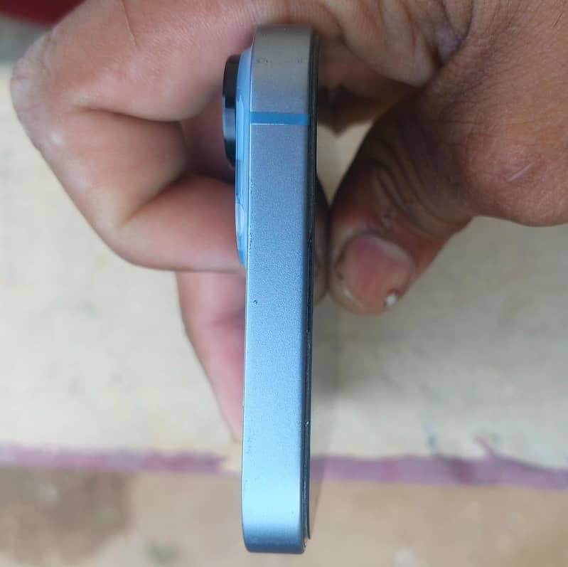 Apple iPhone 14 2