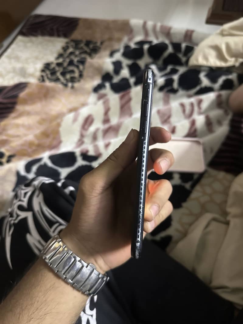 Apple iPhone XR 2