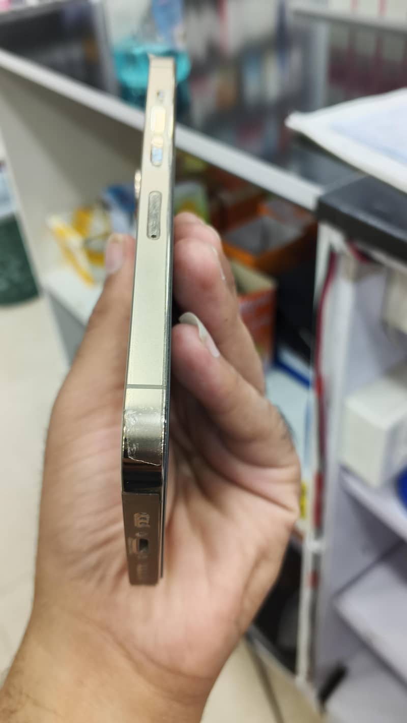 Apple iPhone 13 Pro 5