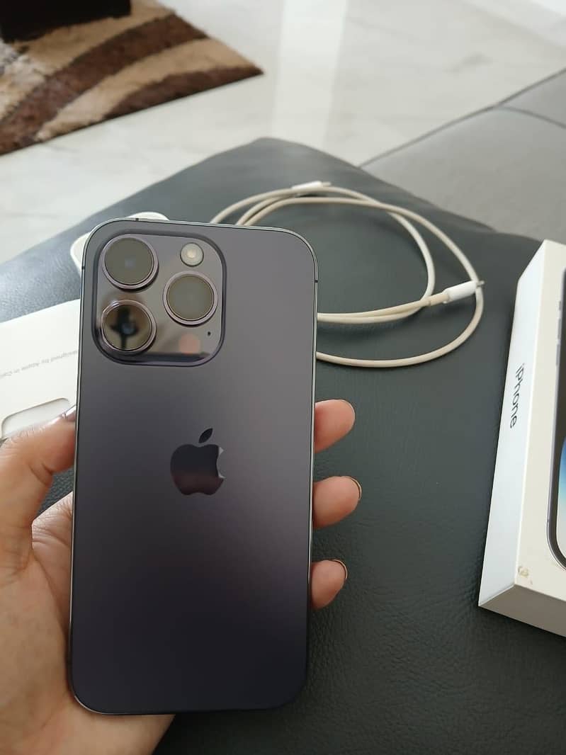 Apple iPhone 14 Pro 0