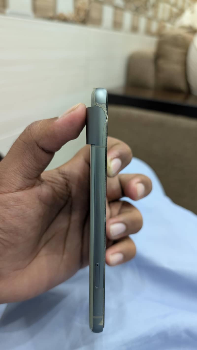 Google Pixel 8 2