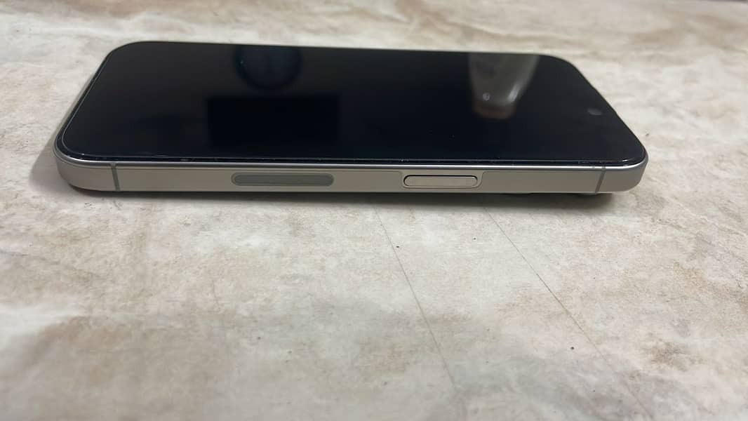 Apple iPhone 15 Pro 1