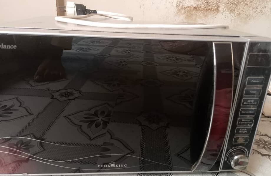 Dawlance microwave 1