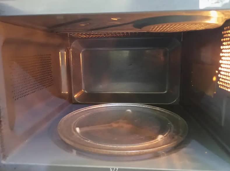 Dawlance microwave 4