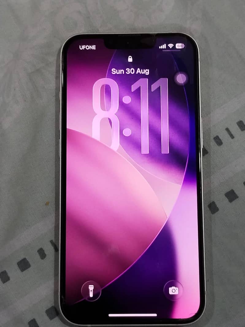 Apple iPhone 13 2