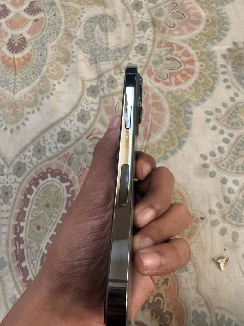 Apple iPhone 13 Pro 7