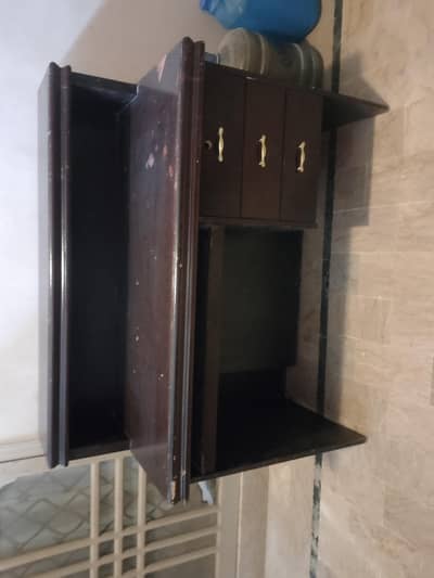 RECEPTION COUNTERS