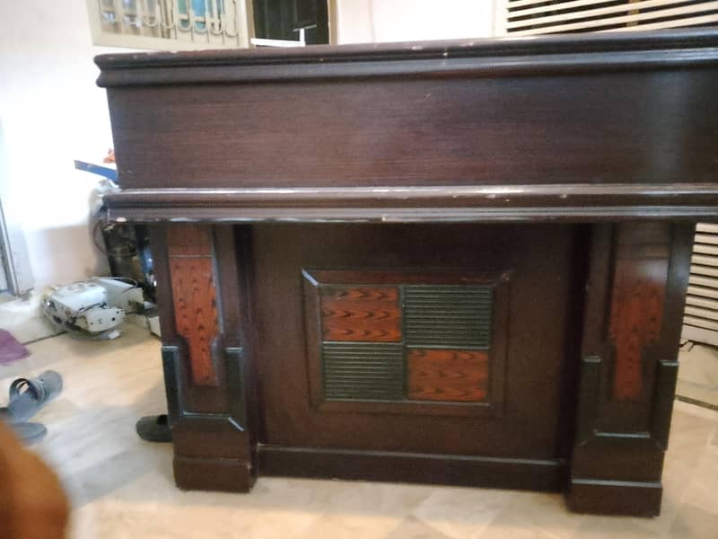 RECEPTION COUNTERS 1