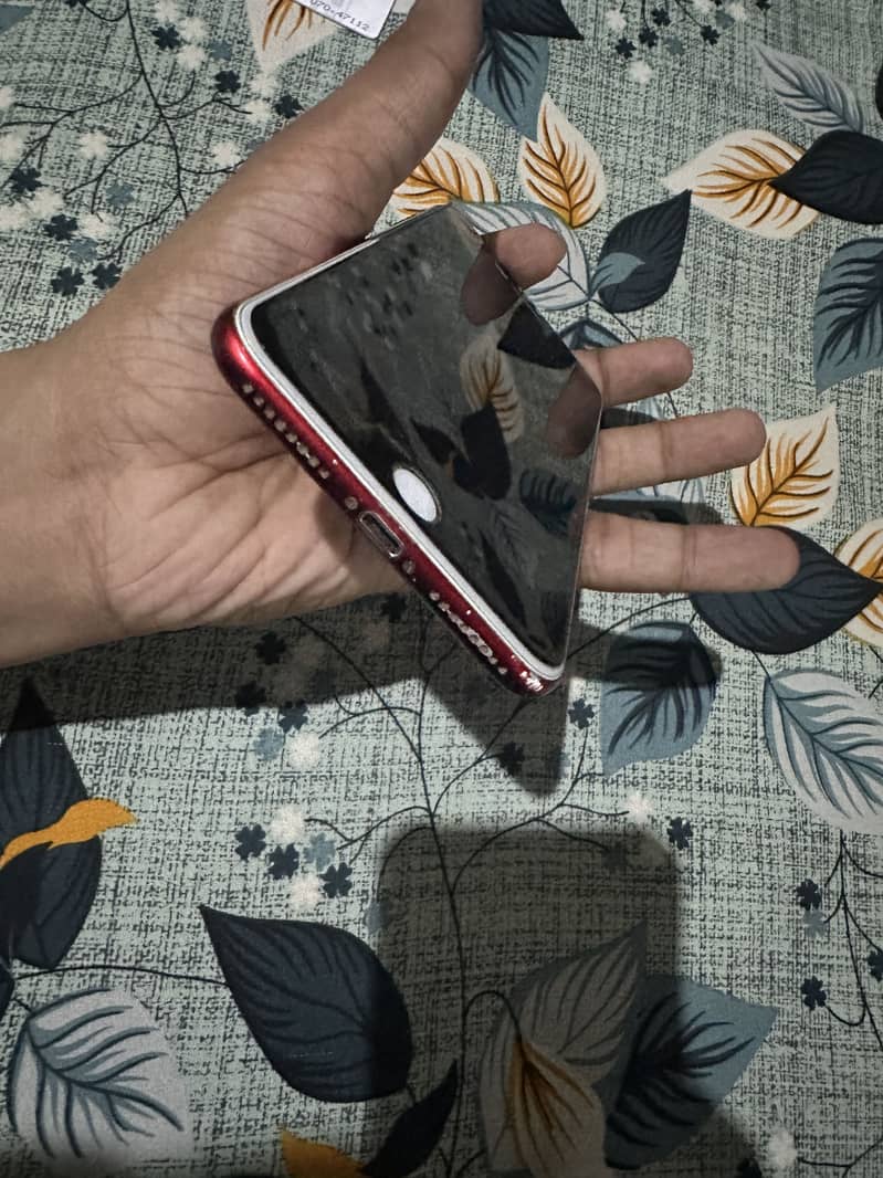 Apple iPhone 7 Plus 1