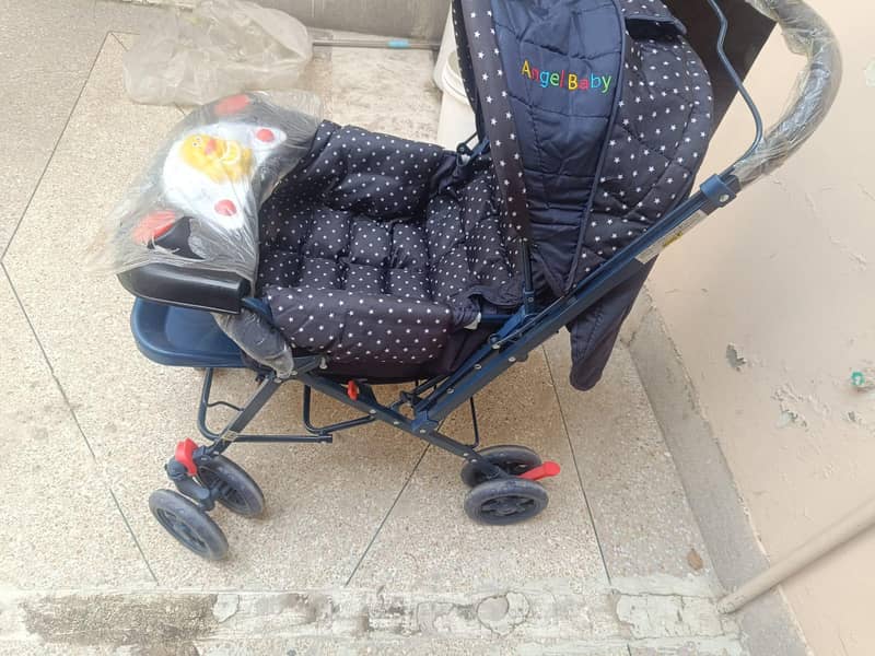 stroller 0
