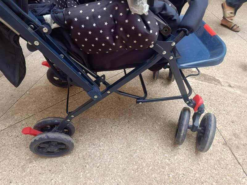 stroller 5