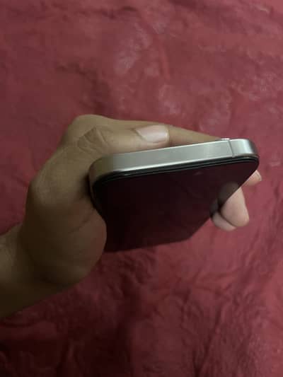 iPhone 15 Pro 256 ( chance )