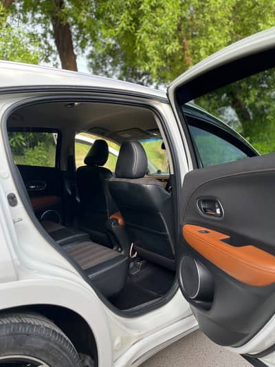 Honda Vezel 2016