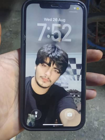 Apple iPhone 12