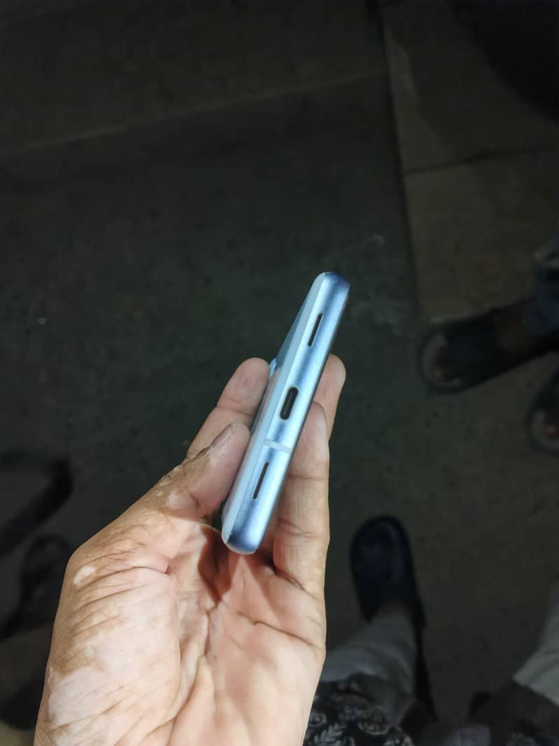 Google Pixel 7a 4