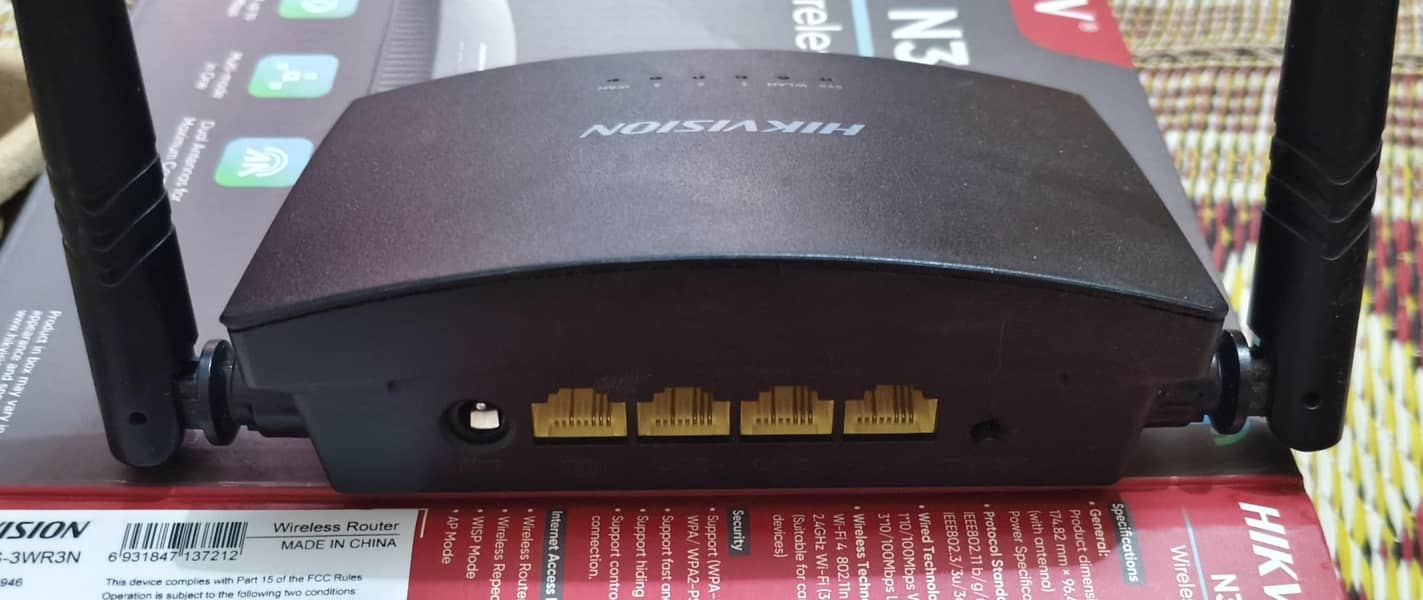 HIKVISION WIRELESS ROUTER 4