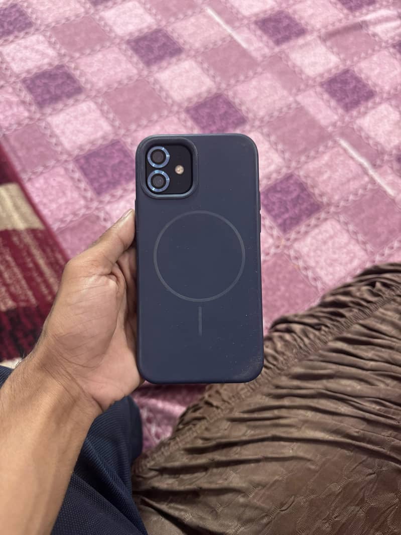 Apple iPhone 12 0