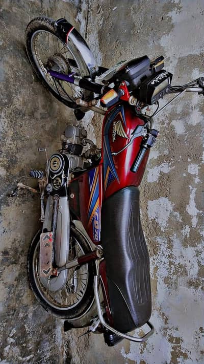 2019 model bike total original condition 9/10