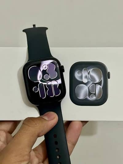 Apple Watch Series 11 Jet Black 46mm Case - Aluminium