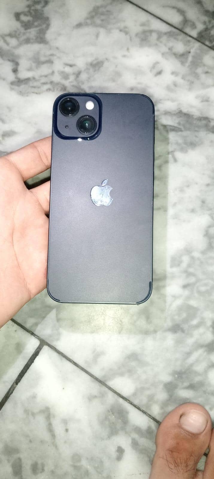 Apple iPhone 13 4