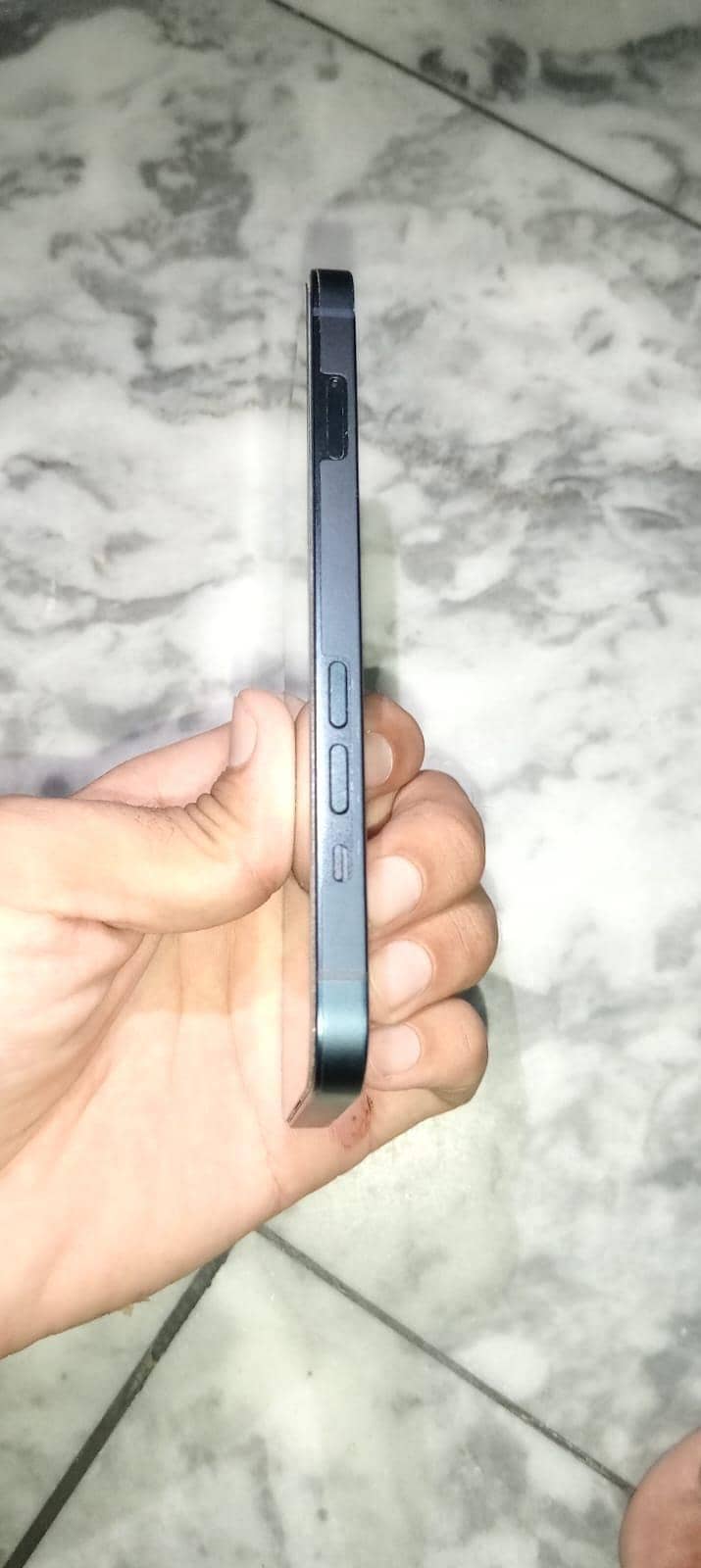 Apple iPhone 13 7