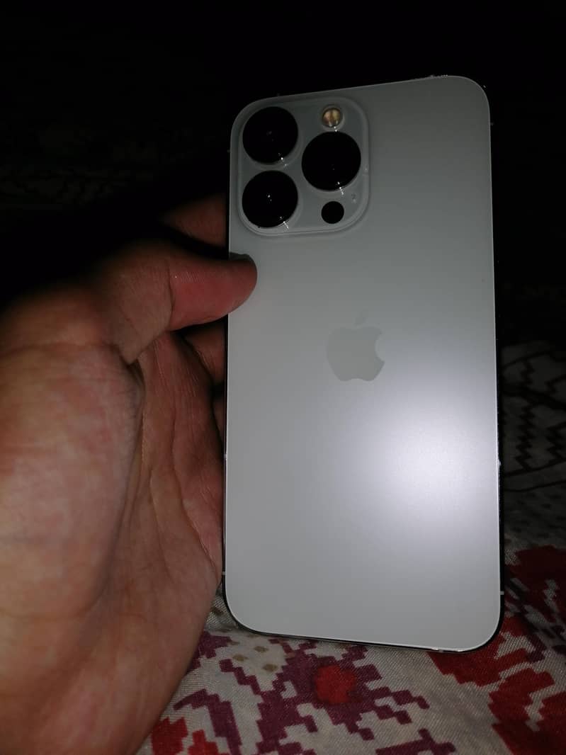 Apple iPhone 13 Pro 6