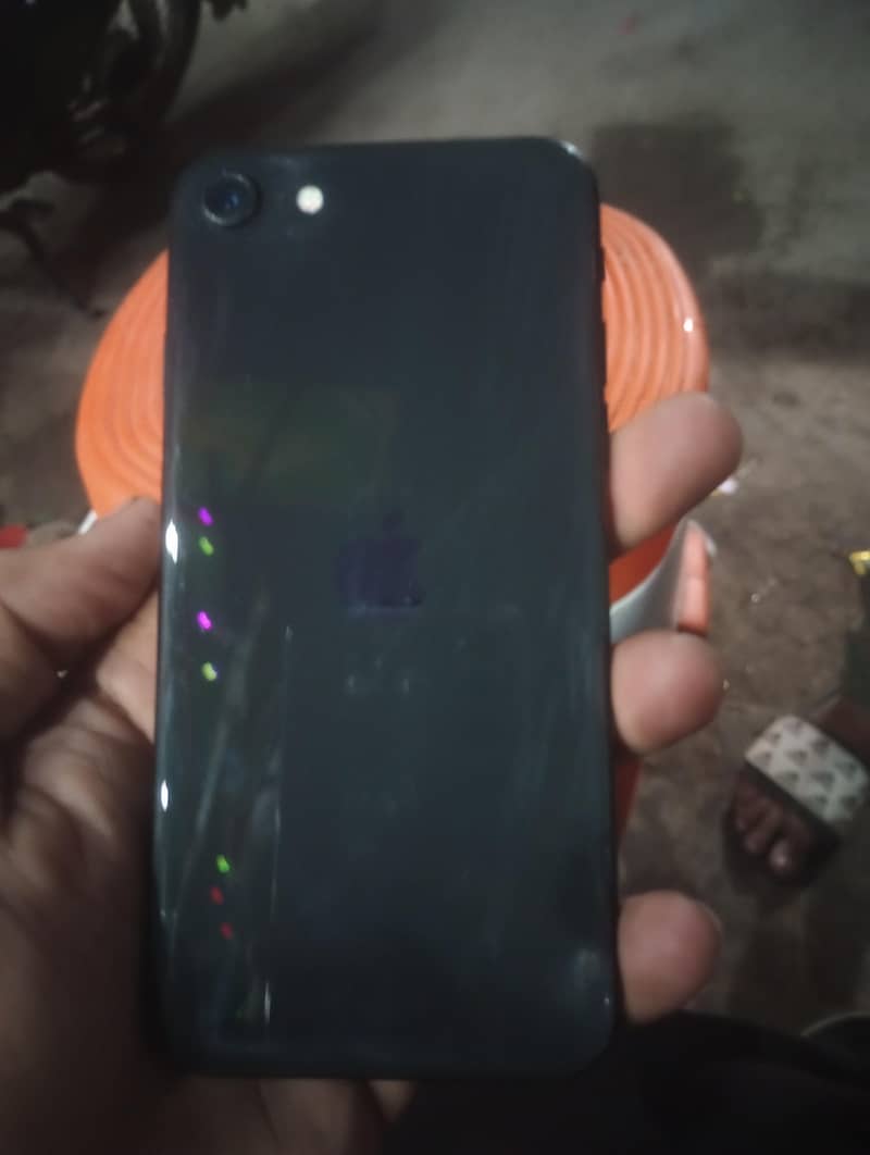 Apple iPhone SE 0