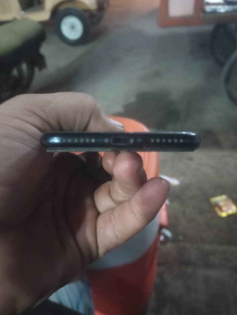 Apple iPhone SE 3