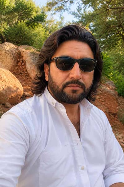 Shaz Khan 