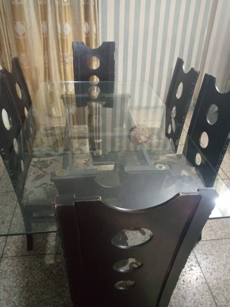dinning table 0