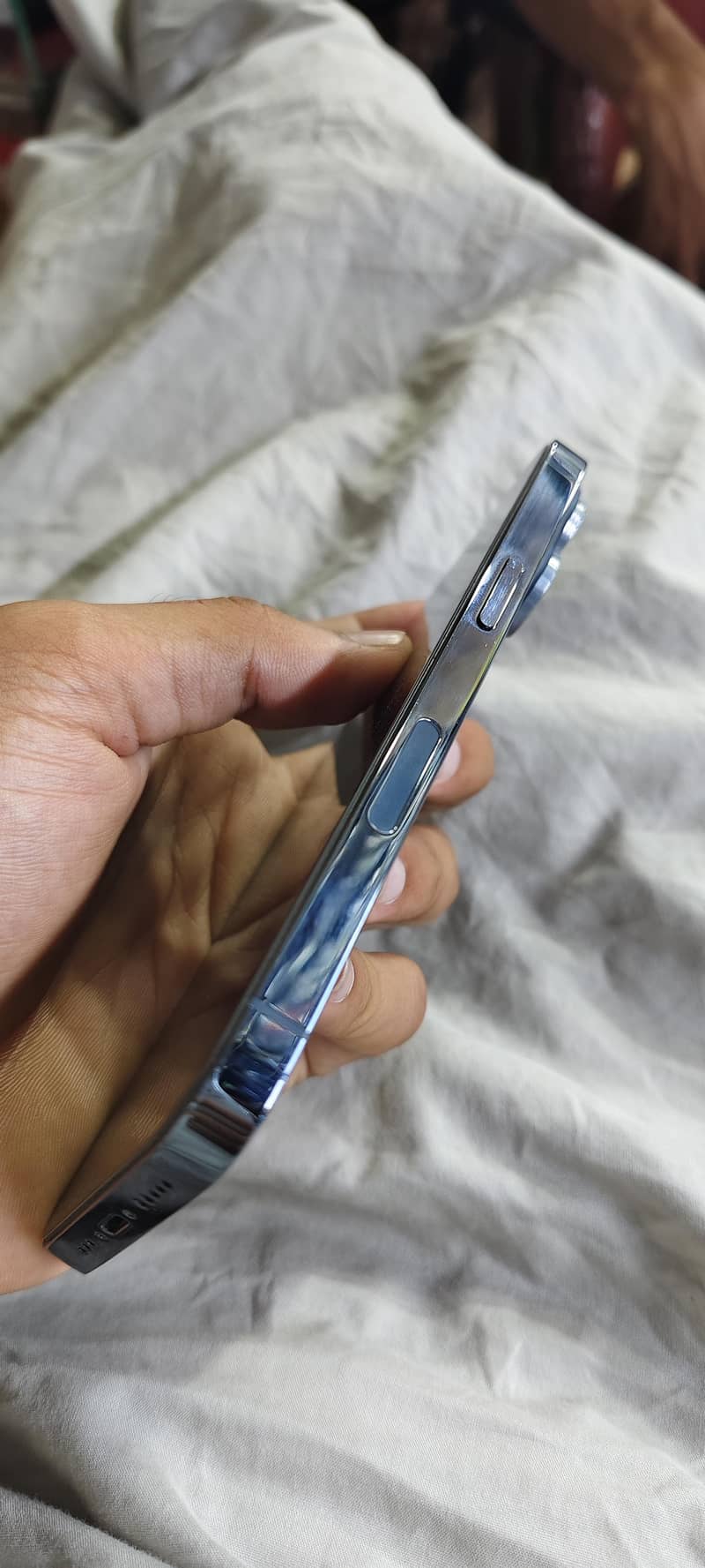 Apple iPhone 13 Pro 2