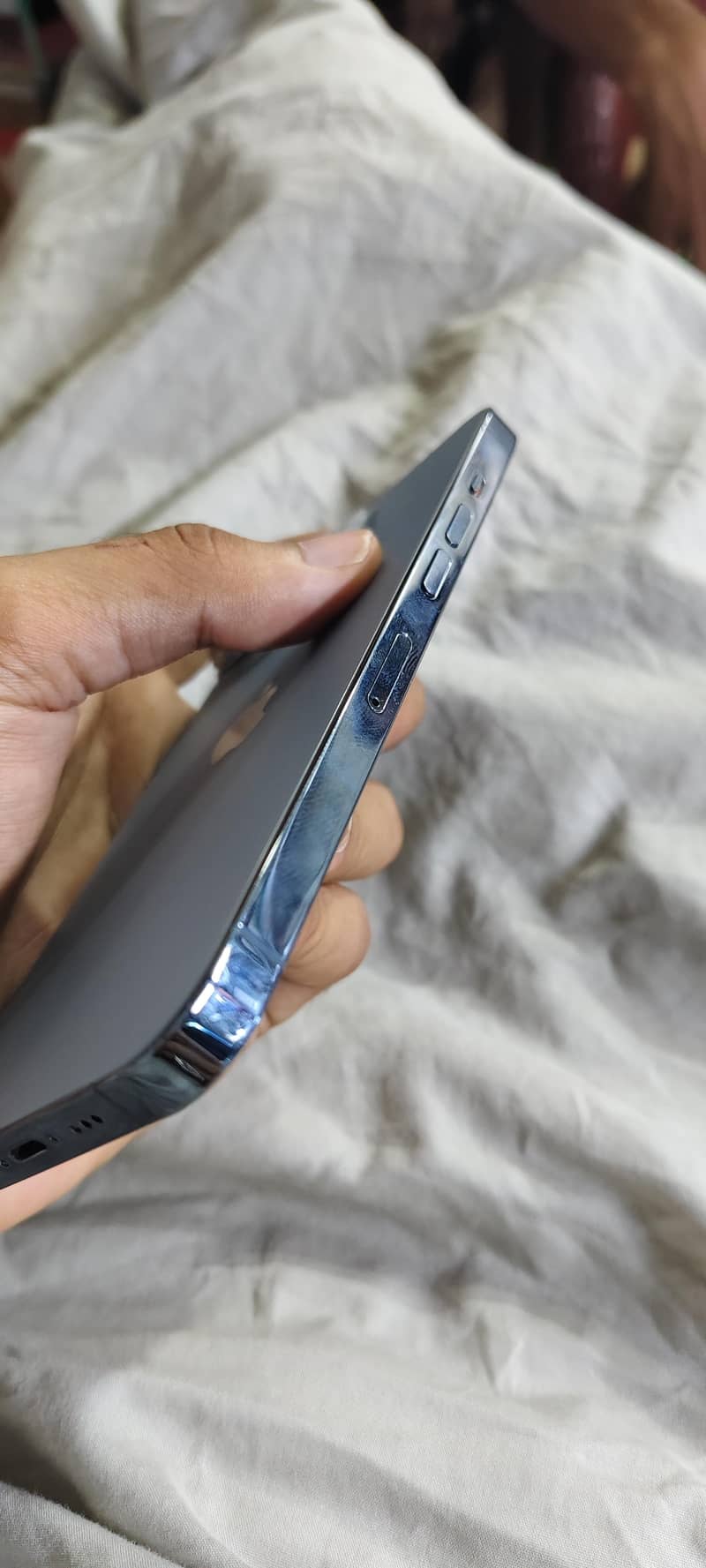 Apple iPhone 13 Pro 3