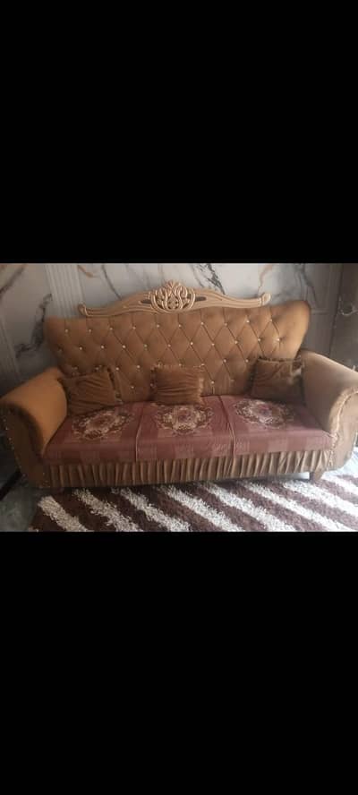5 seater sofa set + Englander Matrees
