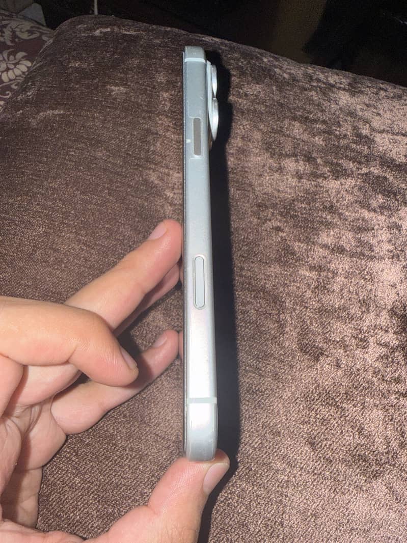 Apple iPhone 17 Pro Max 5