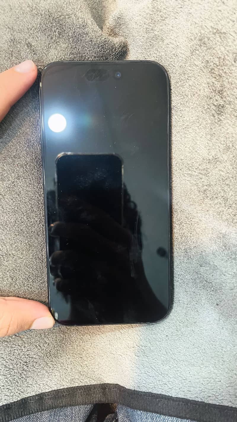 Apple iPhone 15 Pro 1