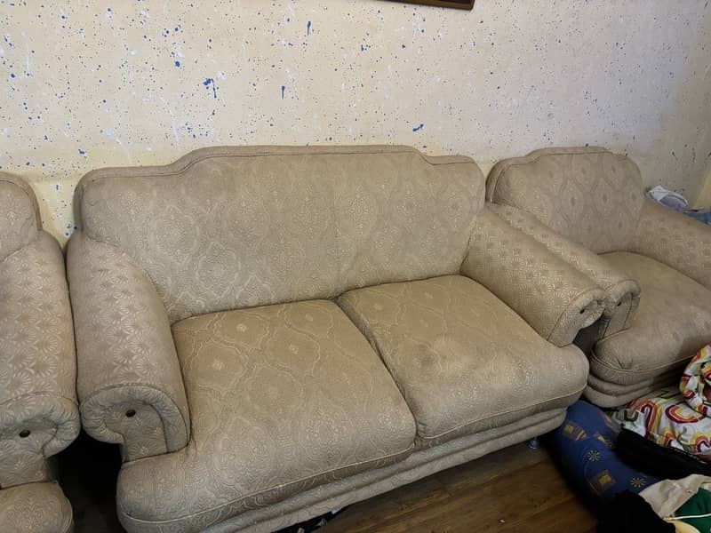 Sofa sets 5