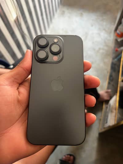 Apple iPhone 15 Pro water pack