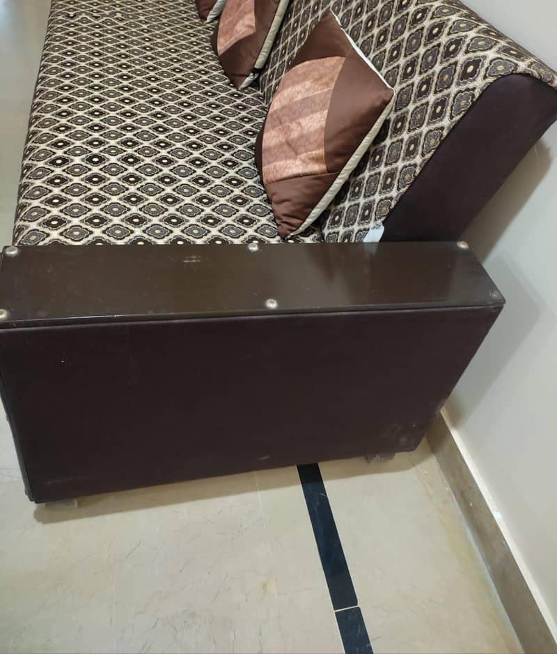 Sofa-cum-Bed 2
