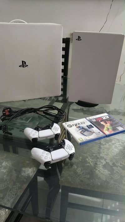 Ps5 for sale UAE model