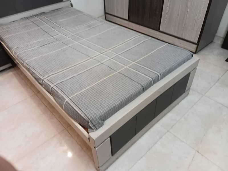 single bed with side table 2