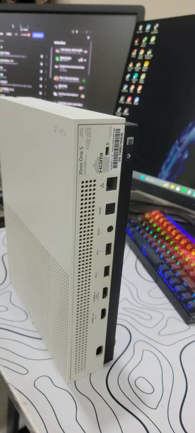 Xbox One S | 512 gb | Controller | With Box | Never Opened or Repair