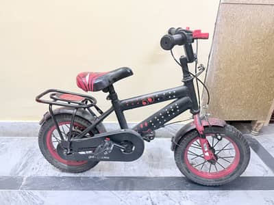 Kids cycle for sale good condition