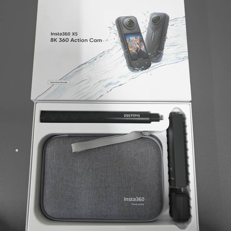 Insta360 x5 Essential box 5
