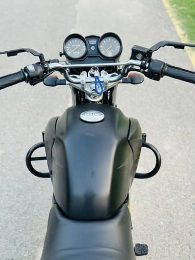 Ybr G (2019) 03703629293